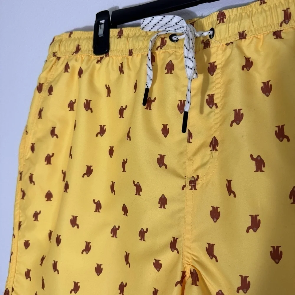 Eddie Bauer NWT yellow Sasquatch Volley swim trunks size XL (40-42)